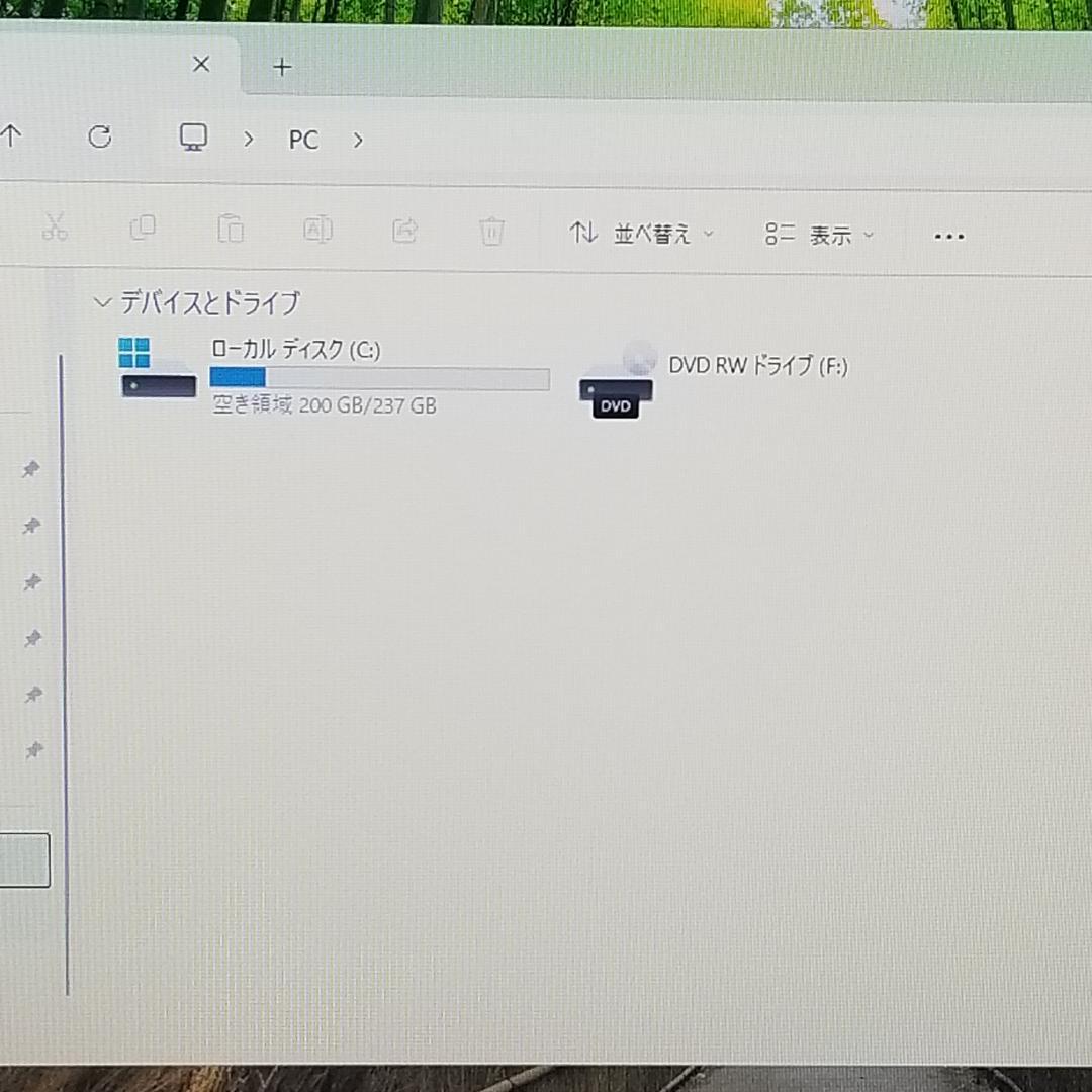 新品SSD Win11 DVD再生可 即使用可ノートPC 富士通 (E3323)
