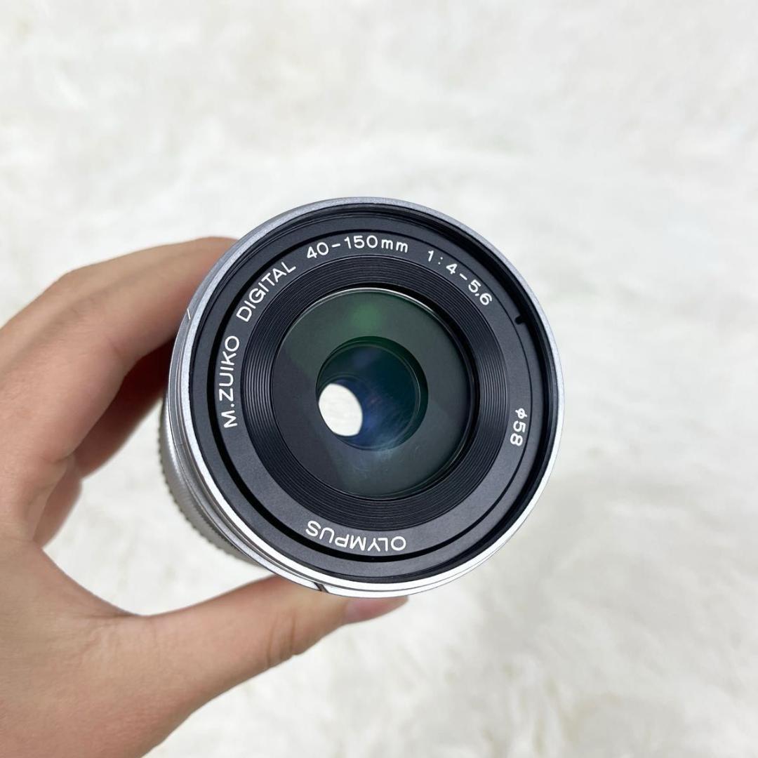 【ほぼ新品】OLYMPUS PEN E-PL9 EZダブルズームキット ホワイト