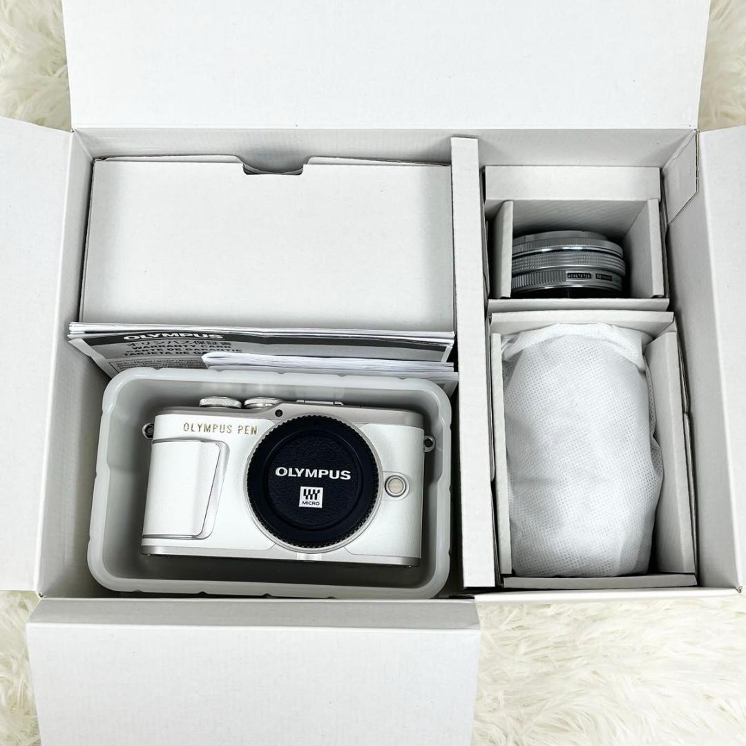 【ほぼ新品】OLYMPUS PEN E-PL9 EZダブルズームキット ホワイト