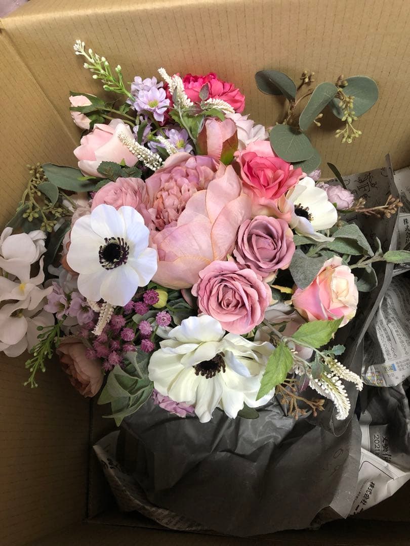 ブライダルブーケ　ブートニア　アーティフィシャルフラワー高級造花