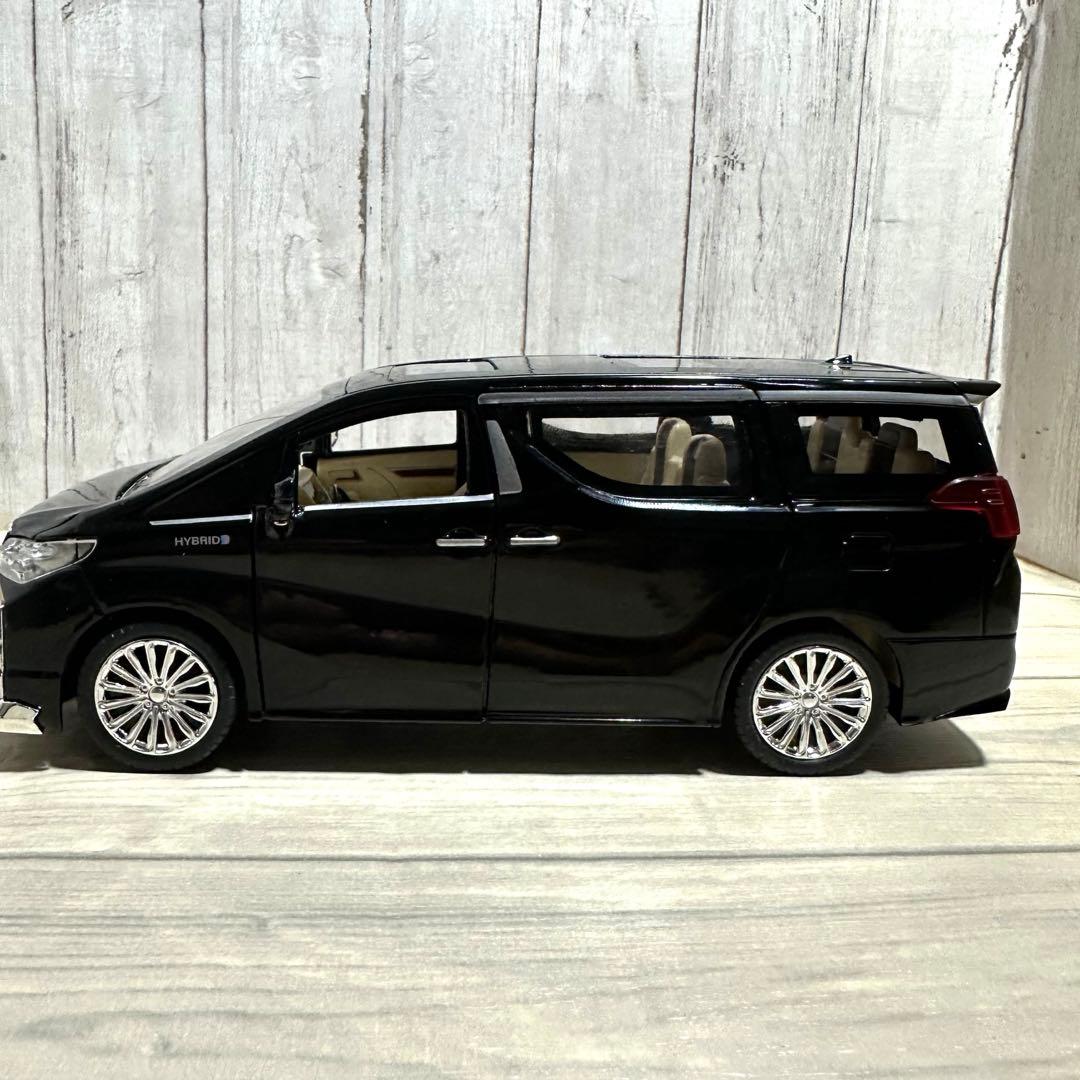 1/24トヨタ　アルファード ダイキャストカー　ブラック