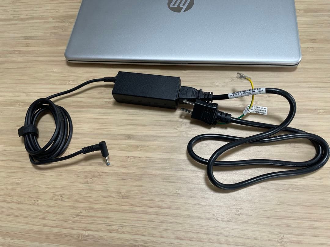 【美品】HP ノートパソコン/15s-fq3000 /メモリ 4GB