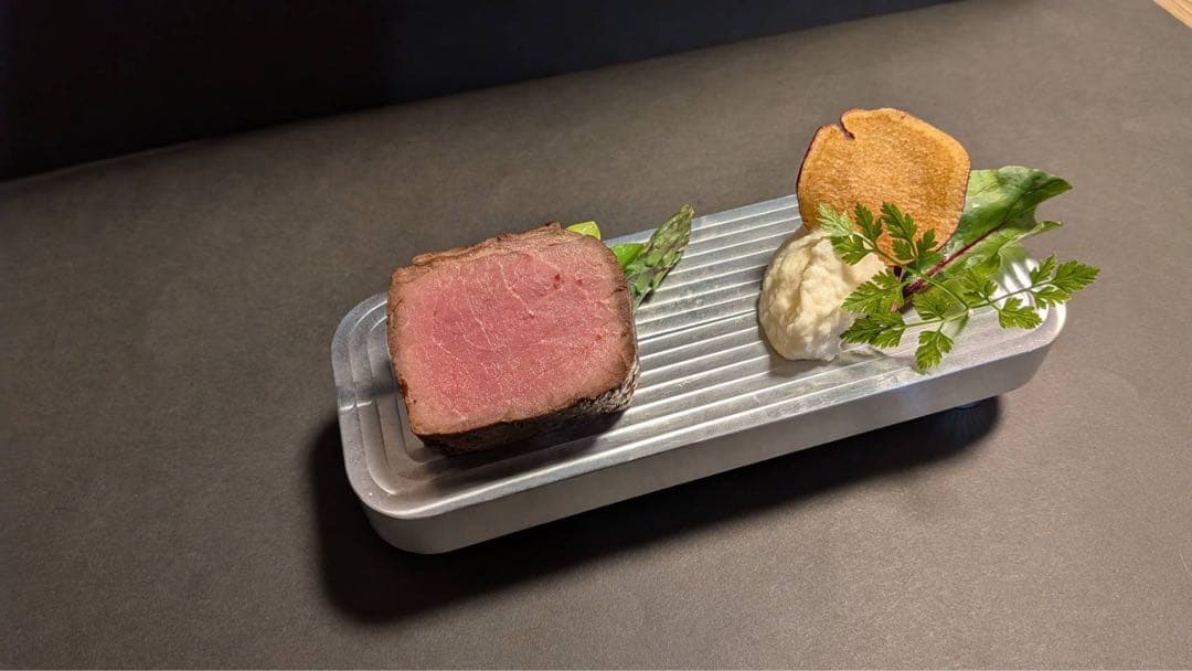 アルミ製長方形トレイ　プレート　アルミ切削　皿　高級感あり　レストラン　料亭