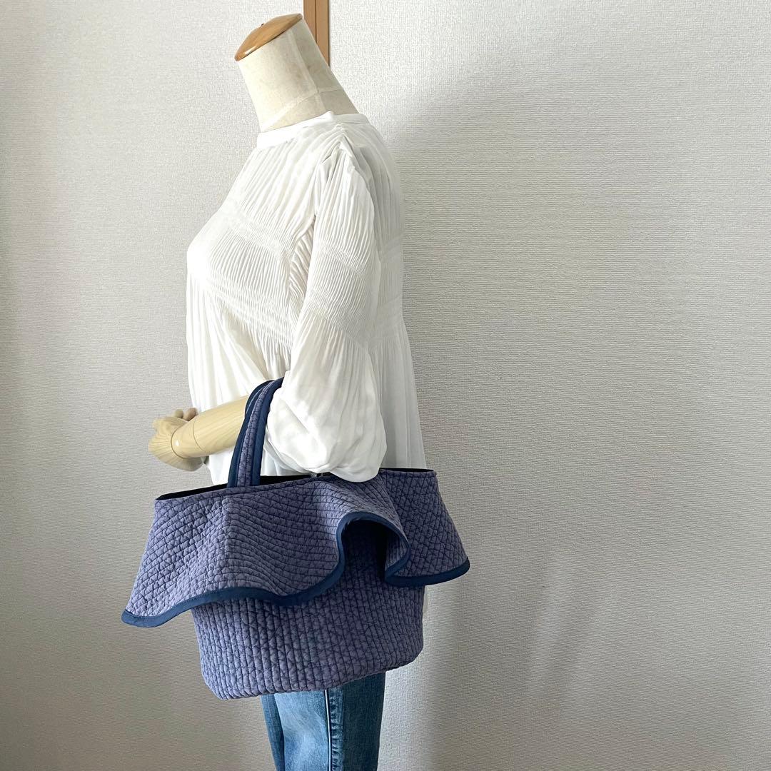 フレアフリル付き丸底トートバッグ　ヌビバッグ　ネイビー　ハンドメイド