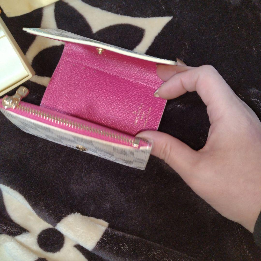 ノベルティ財布