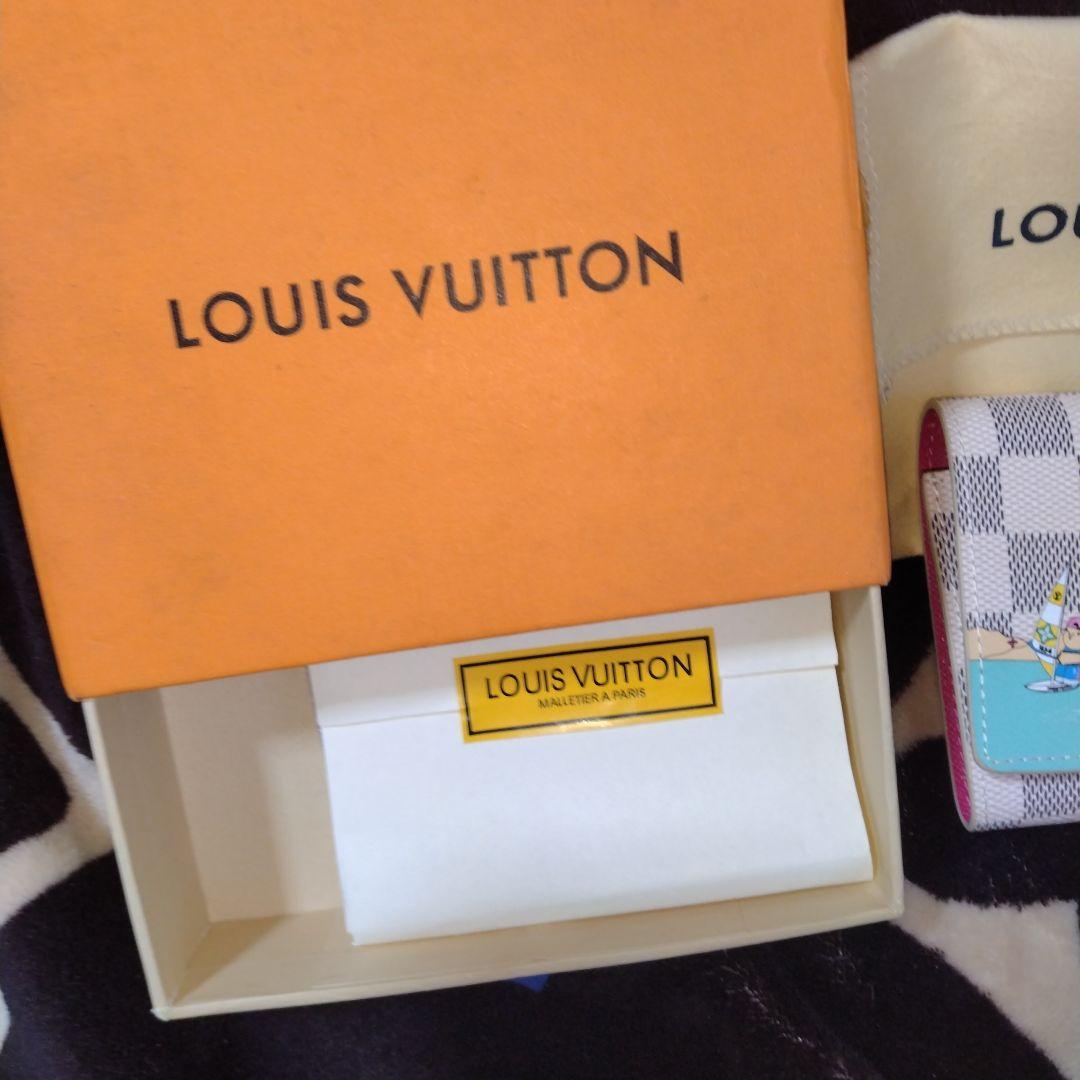 ノベルティ財布