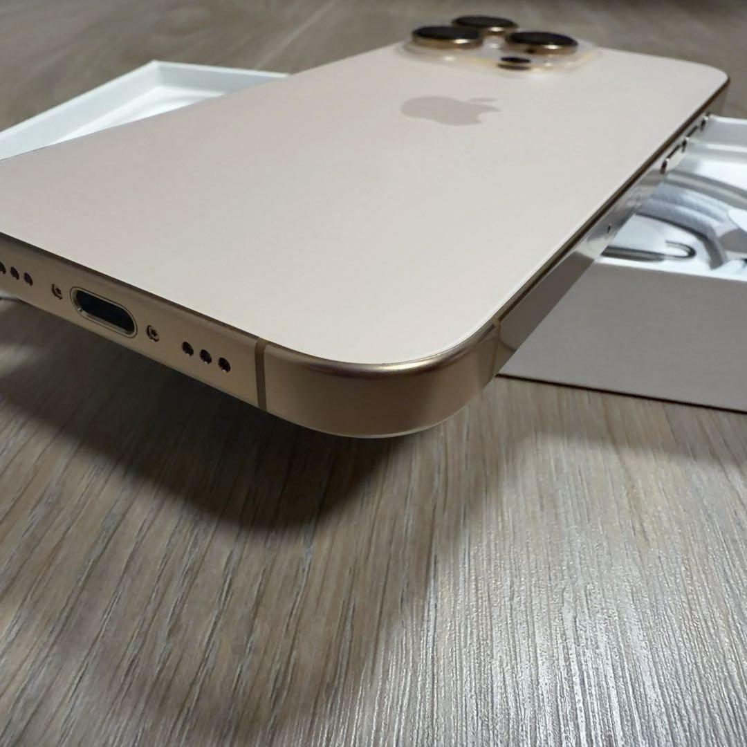 【極美品】iPhone 16 Pro 128GB デザート 100%