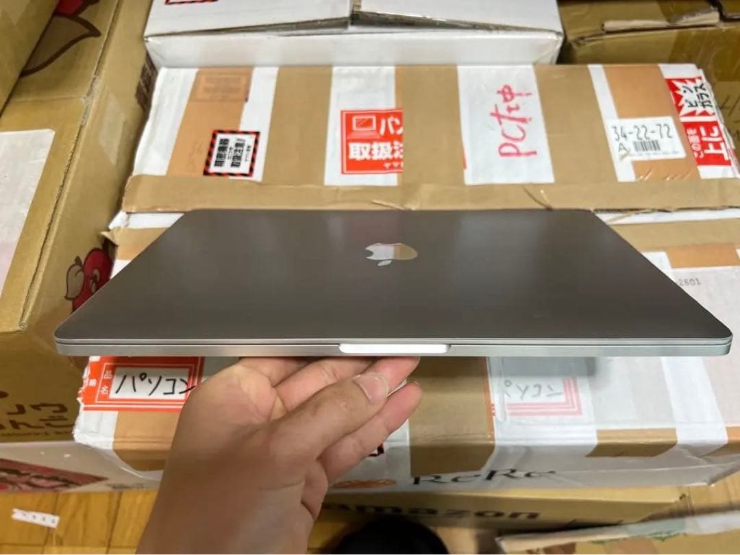 MacBook本体 Apple MacBook m1 2020