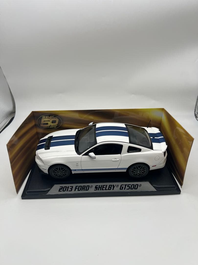 No375ミニカー1/18箱あり2013 Ford Shelby GT500