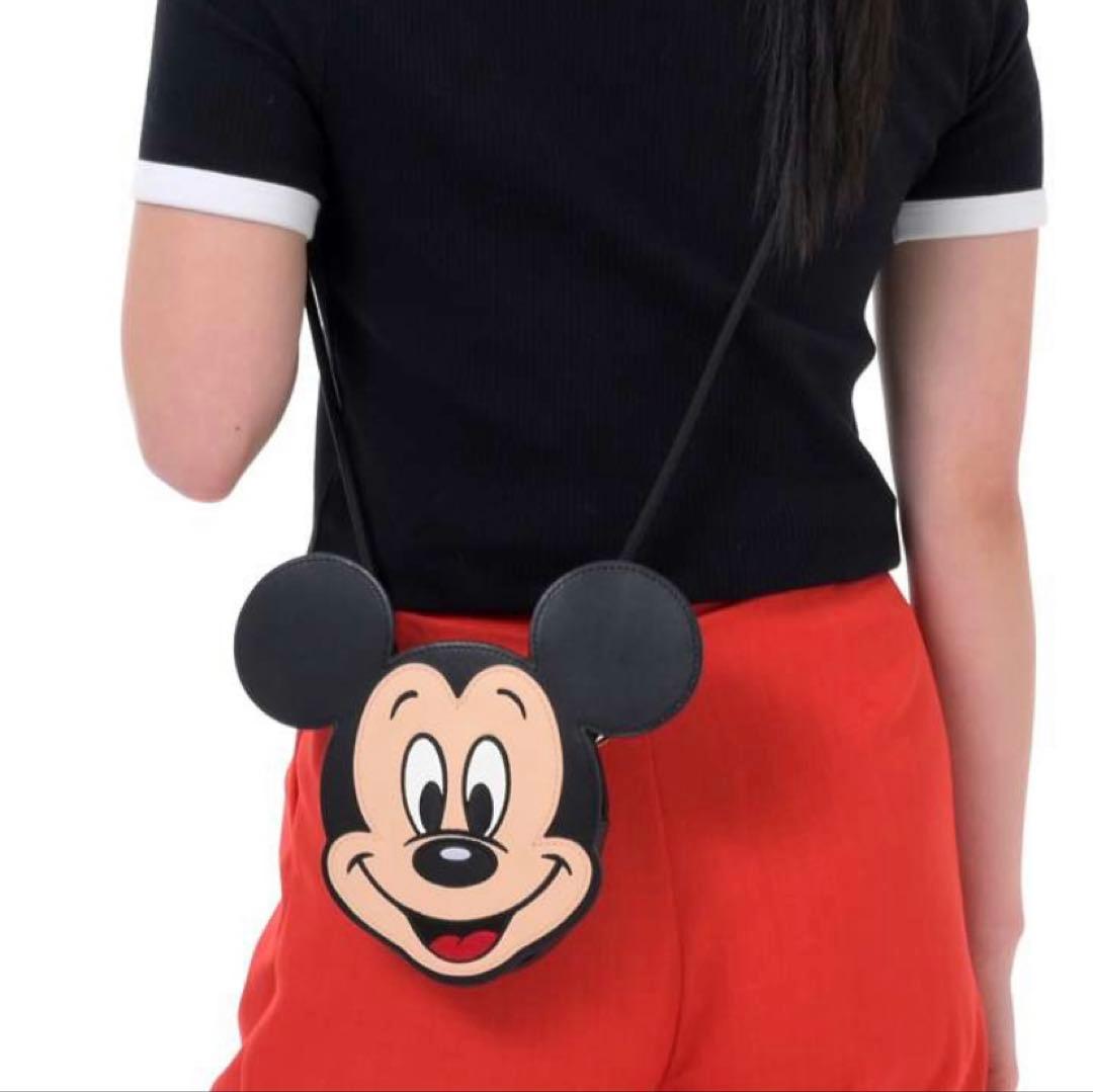 ディズニーストア　ミッキー&フレンズ フェイスデザインポシェットミッキー