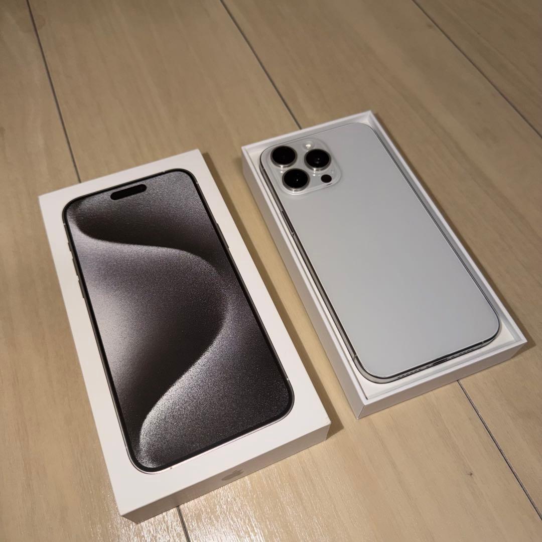 iPhone15promax 本体　ホワイトチタニウム　256GB