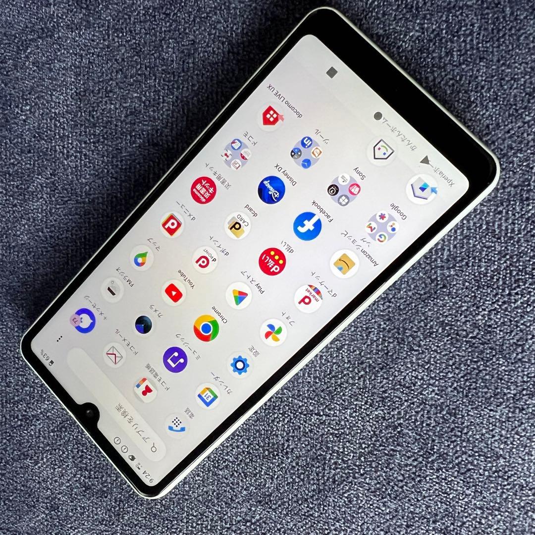 Sony Xperia so-41B simフリー ケース付き