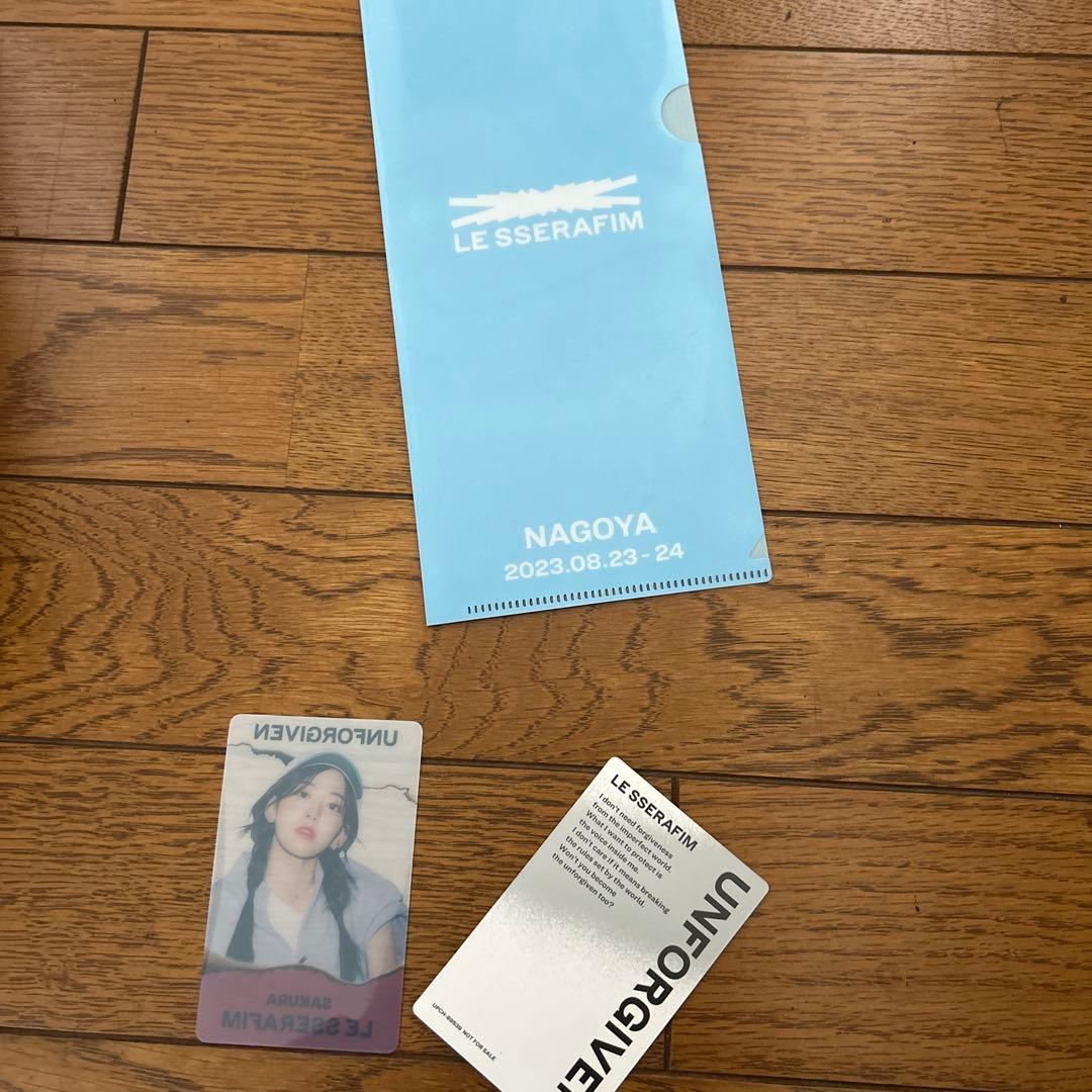 LE SSERAFIM ペンライト、日本セカンドシングル