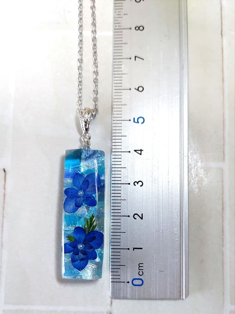 レジンネックレス　アクセサリー　ハンドメイド　　泡入り琉球ガラス♡