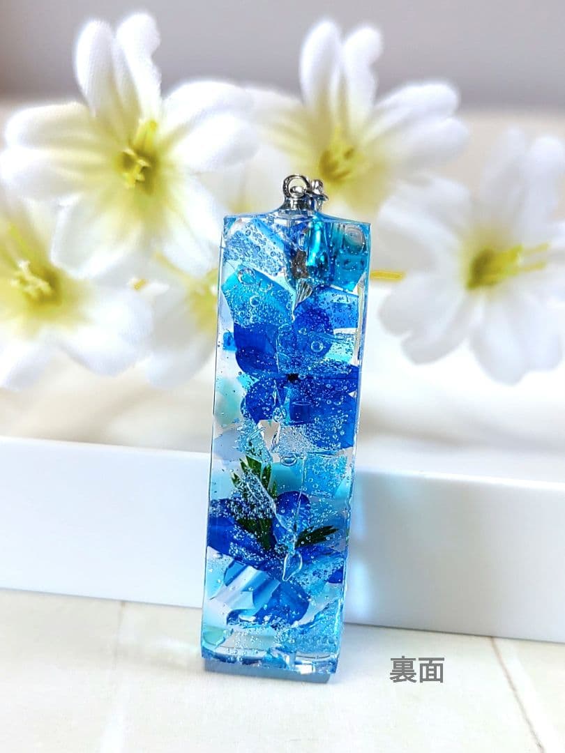 レジンネックレス　アクセサリー　ハンドメイド　　泡入り琉球ガラス♡