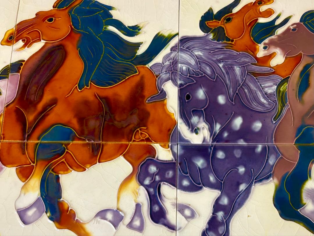 陶器製壁掛け『八駿馬図』中国　縁起物　陶板画