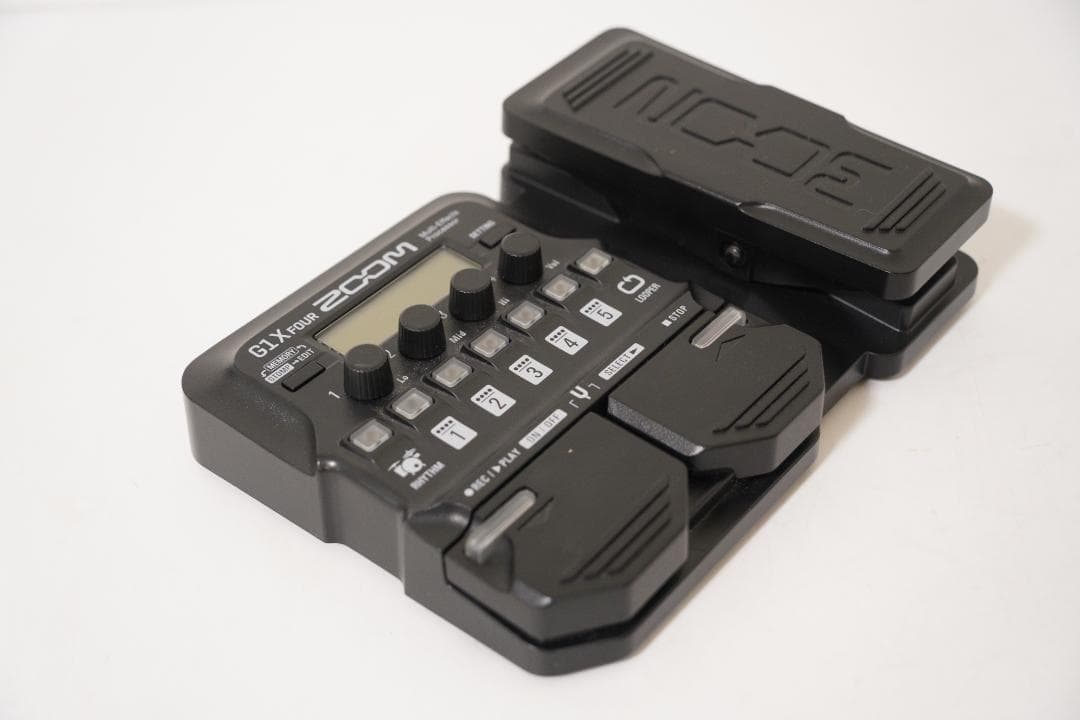 【送料無料】ZOOM ズーム ギター用マルチエフェクター G1X FOUR