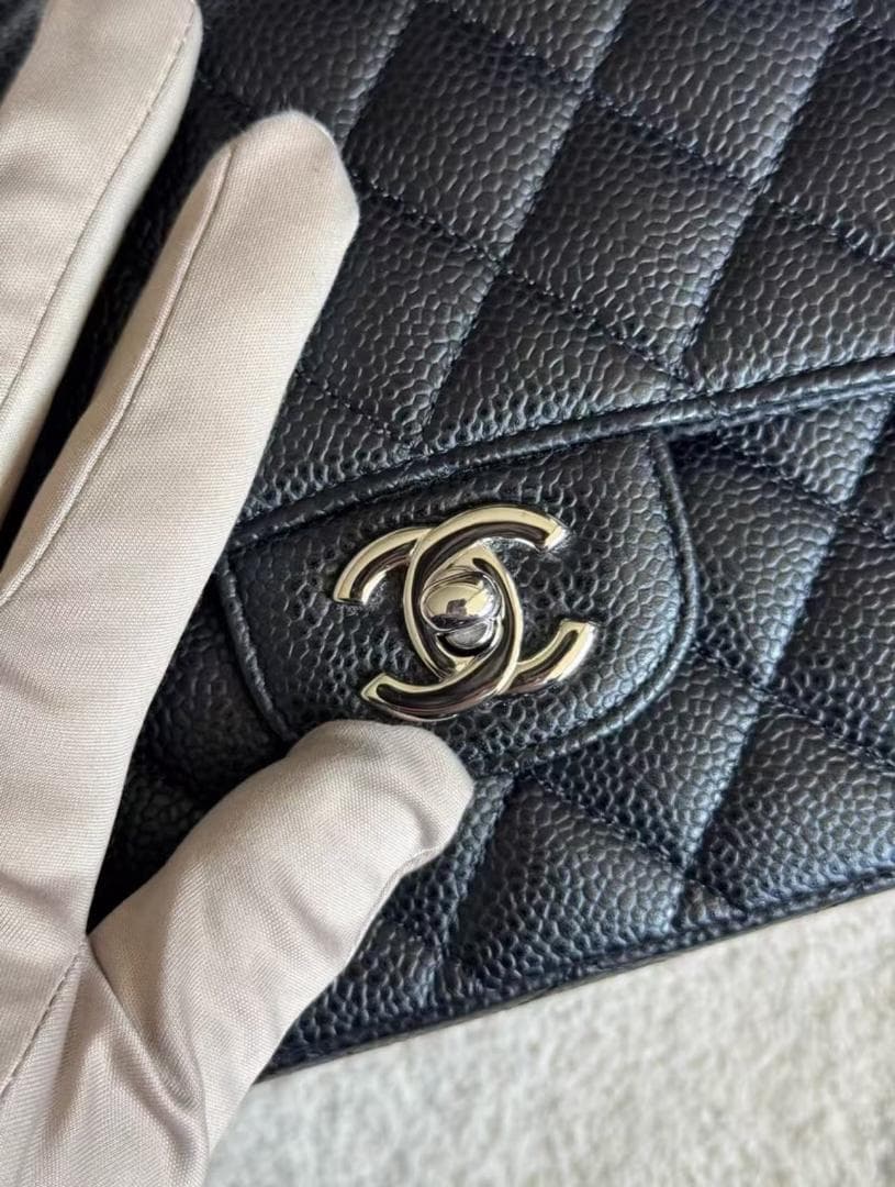 CHaNEL ブラックレザーショルダーバッグ(^^)✨