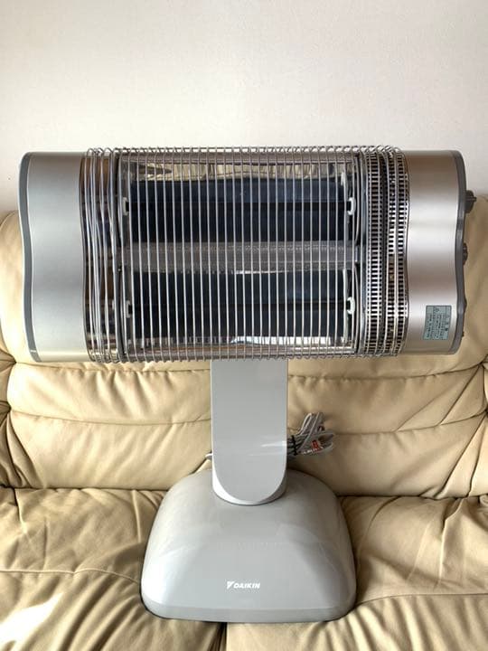 【美品】ダイキン 遠赤外線 セラムヒート  ERFT11NS