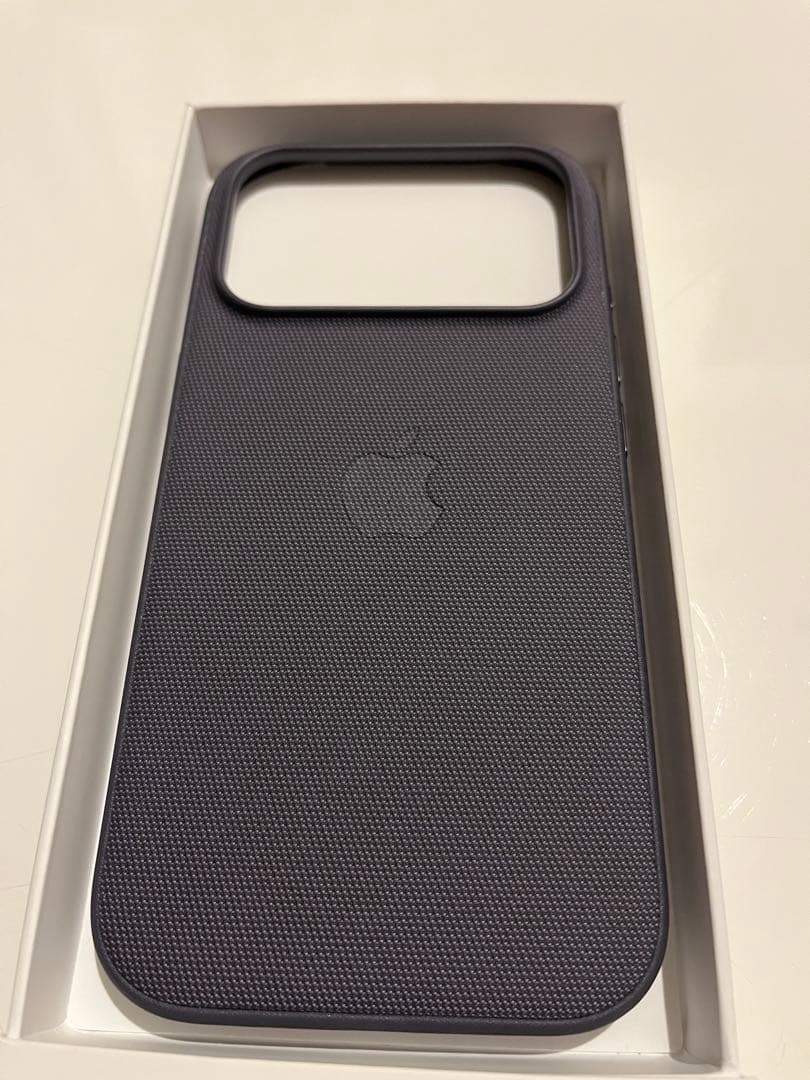 Apple iPhone 17 pro テックウーブンケース　パープル