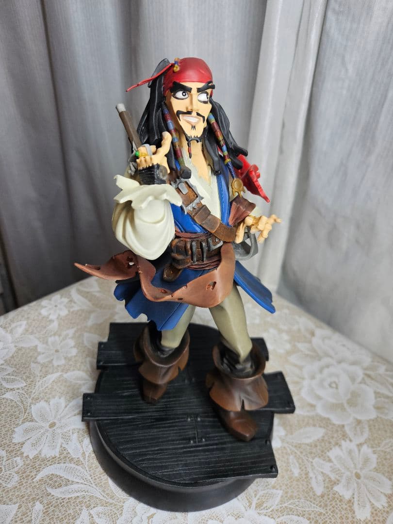 限定 パイレーツオブカリビアン ジェントル ジャックスパロウ フィギュア