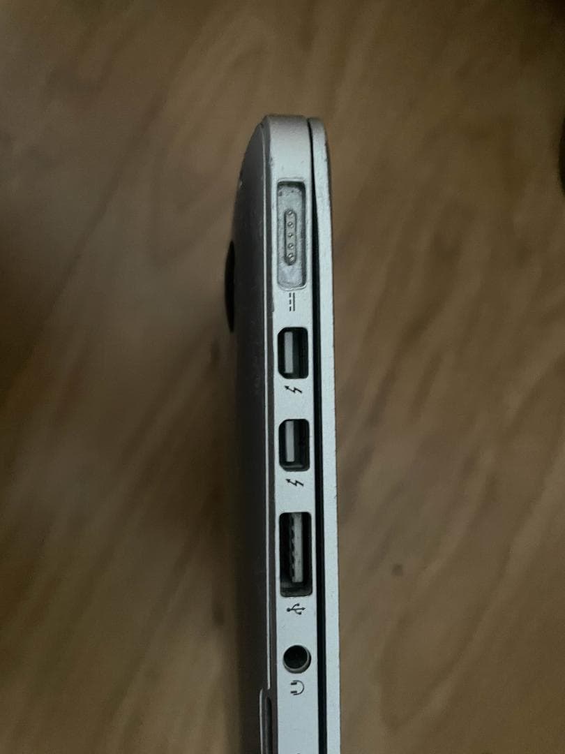 MacBookPro 2015 13インチ ストレージ512GB