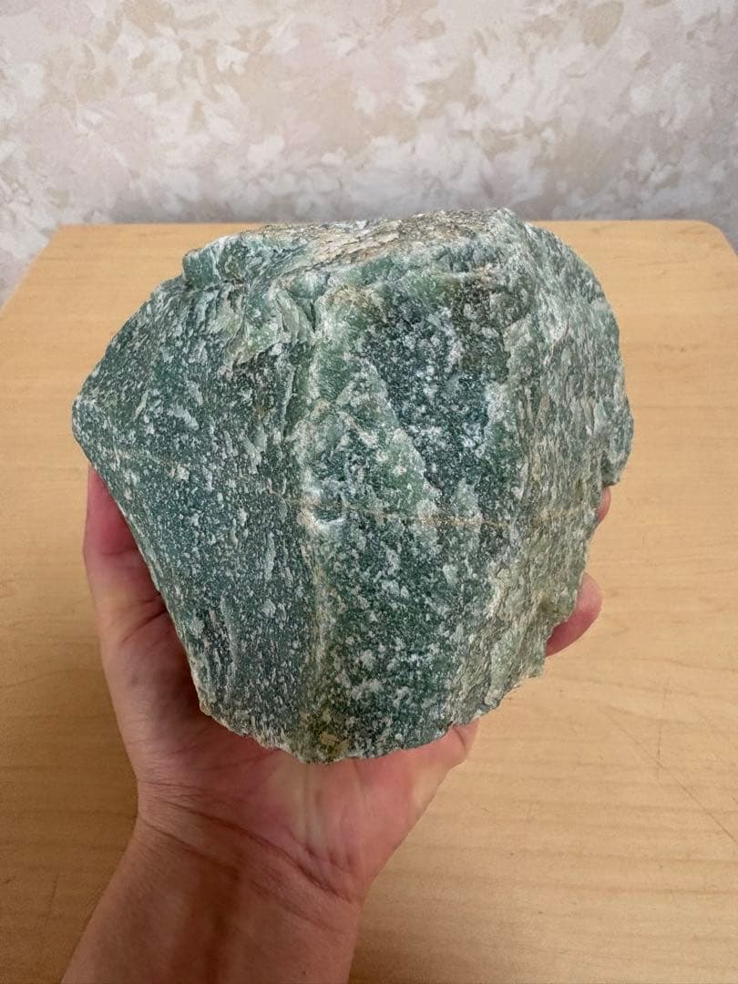 インド産　大型天然アベンチュリン原石約4679g インド翡翠　置き物　制作素材