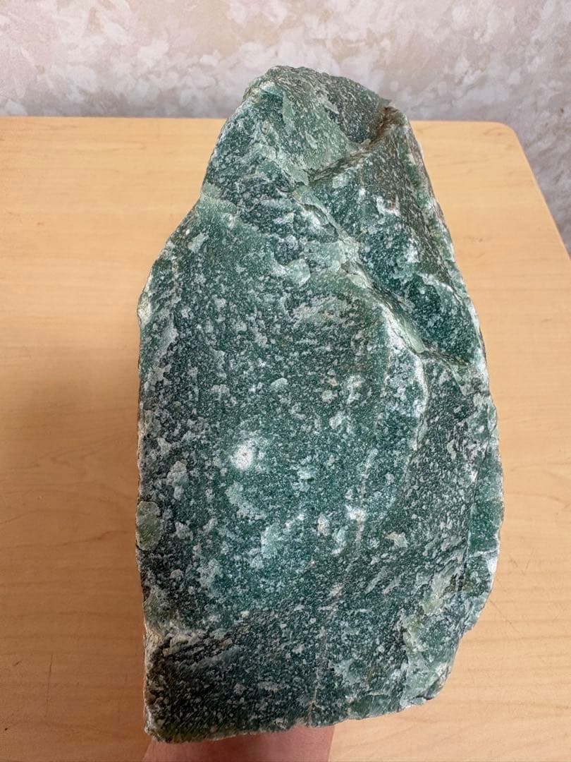 インド産　大型天然アベンチュリン原石約4679g インド翡翠　置き物　制作素材