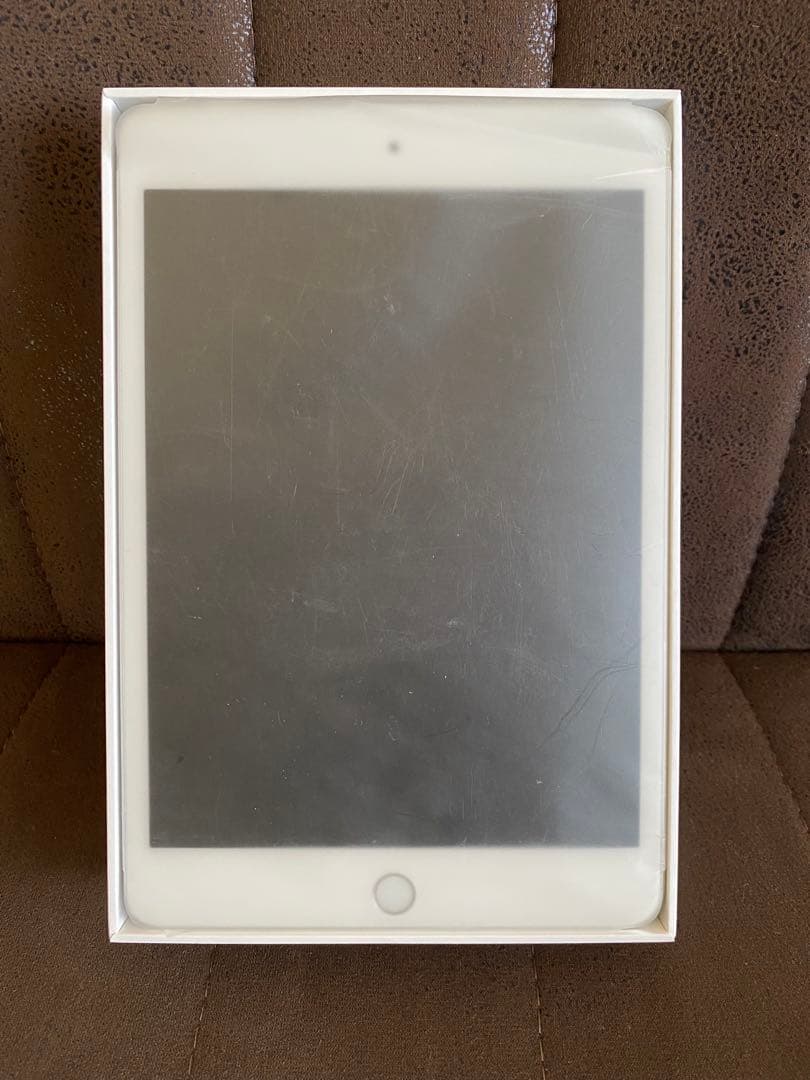 iPad mini4 32GBシルバー