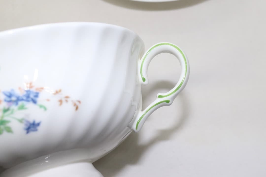 ロイヤルドルトン アルカディア スープカップ&ソーサー 2客