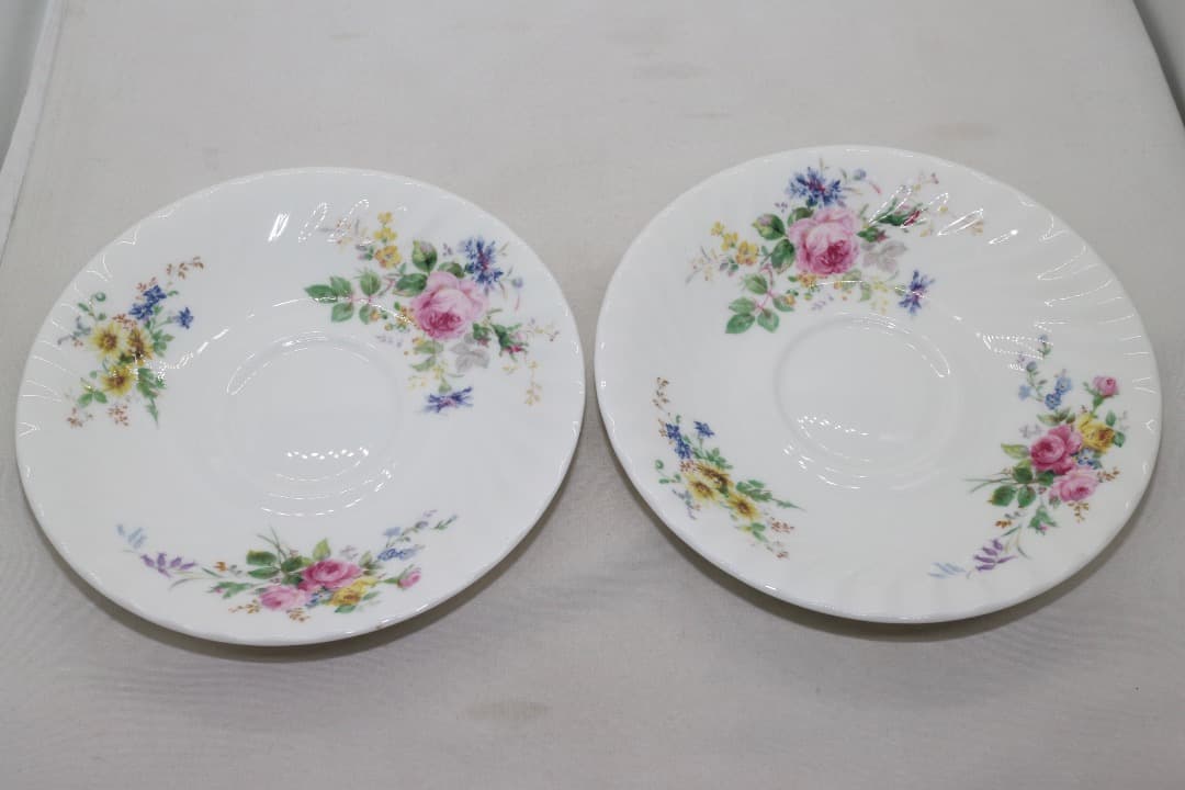 ロイヤルドルトン アルカディア スープカップ&ソーサー 2客