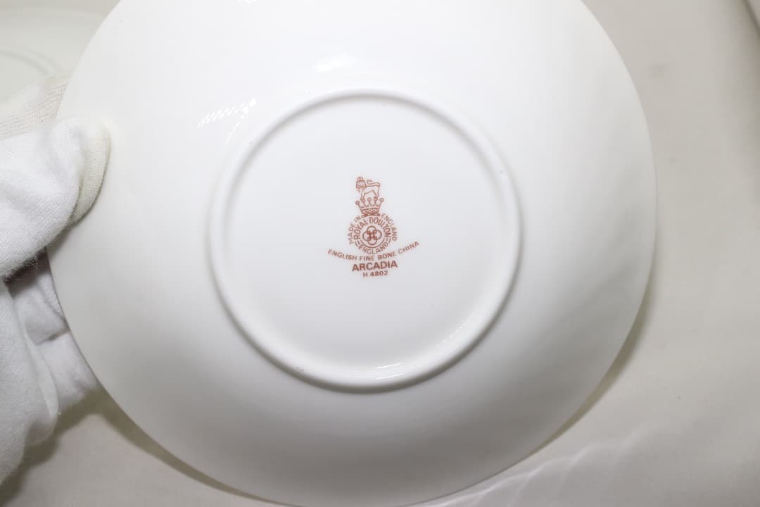 ロイヤルドルトン アルカディア スープカップ&ソーサー 2客