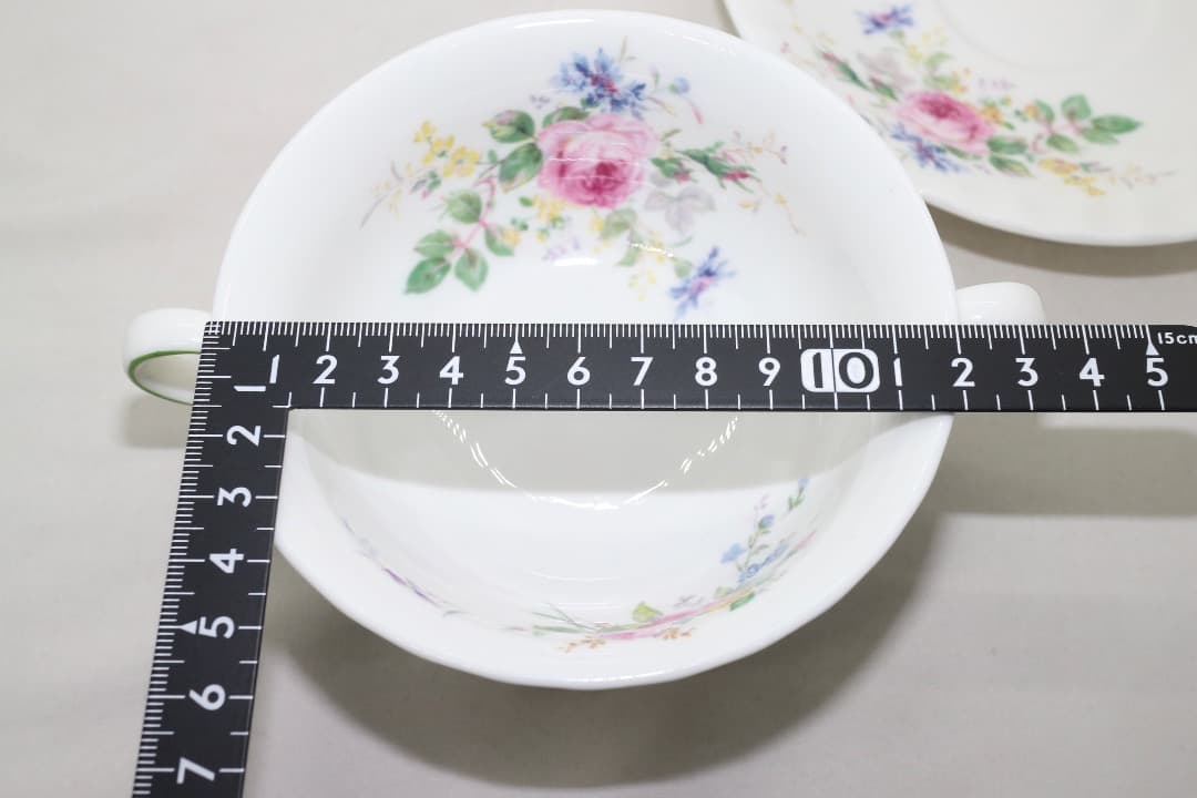 ロイヤルドルトン アルカディア スープカップ&ソーサー 2客