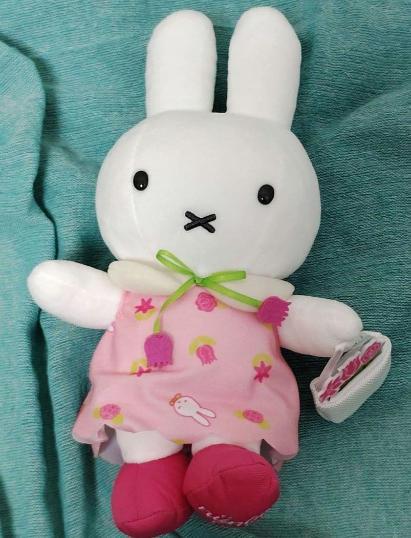 ミッフィー　ハウステンボス　ぬいぐるみ　アクティブ　メラニー　フラワーナインチェ