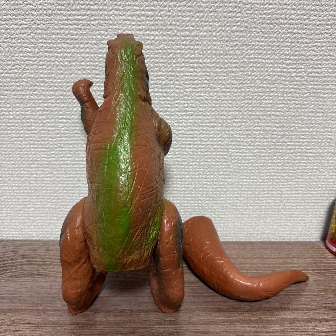 ソフビ　恐竜　ティラノサウルス　イグアノドン　ポリ人形　マルシン　パチソフビ