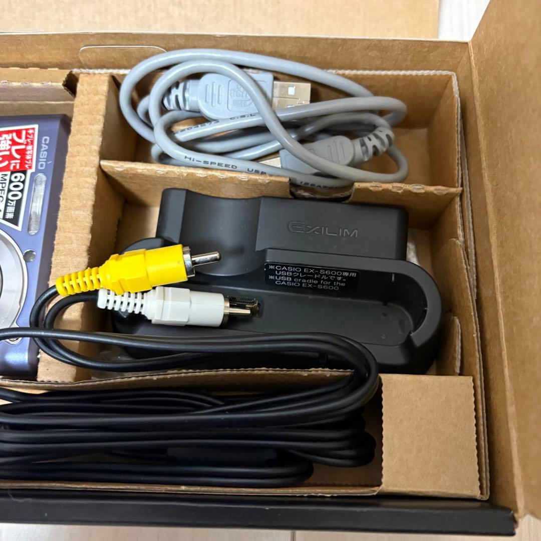 超美品！CASIO EXILIM EX-S600 デジタルカメラ　コンパクト