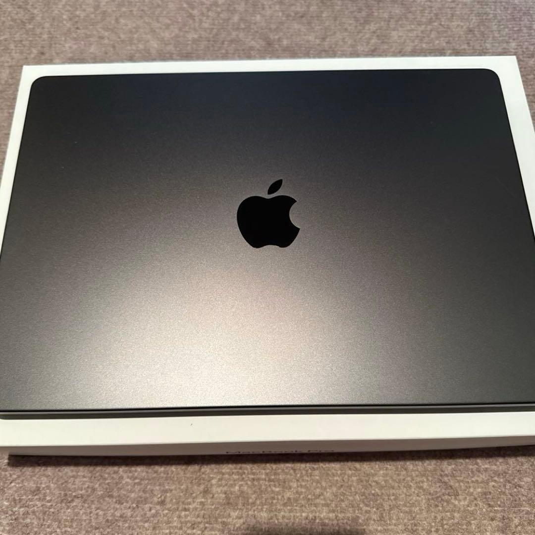 MacBook Pro 14インチ M4 1TB 24GB ブラック