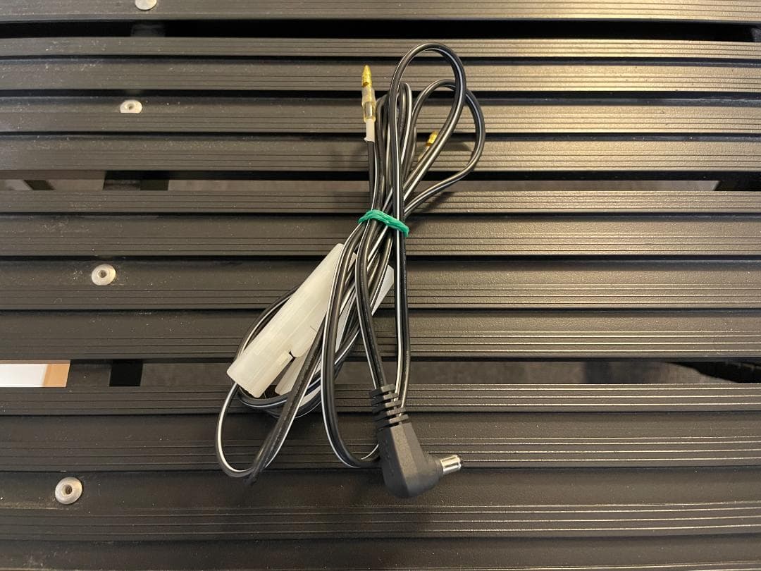 【美品】ICOM IC-705 + WINDCAMPケージ