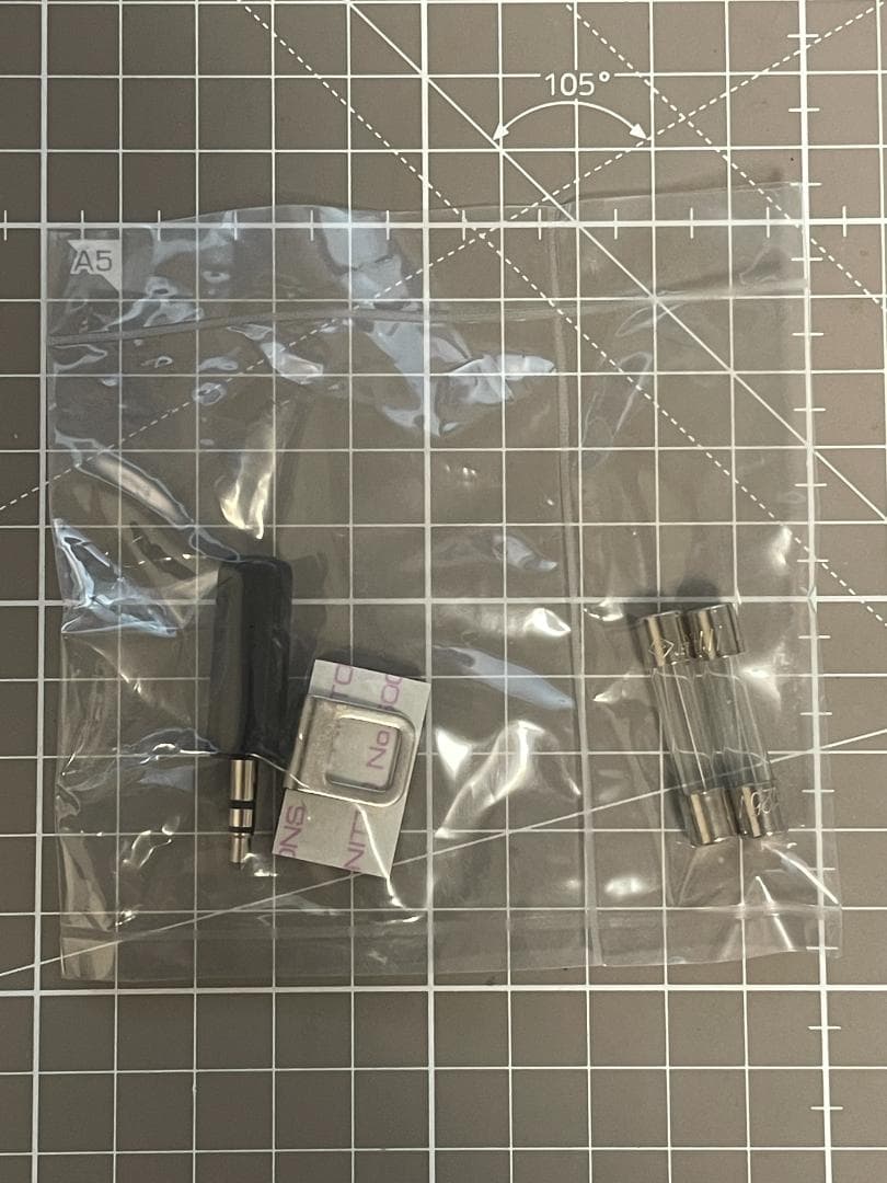 【美品】ICOM IC-705 + WINDCAMPケージ