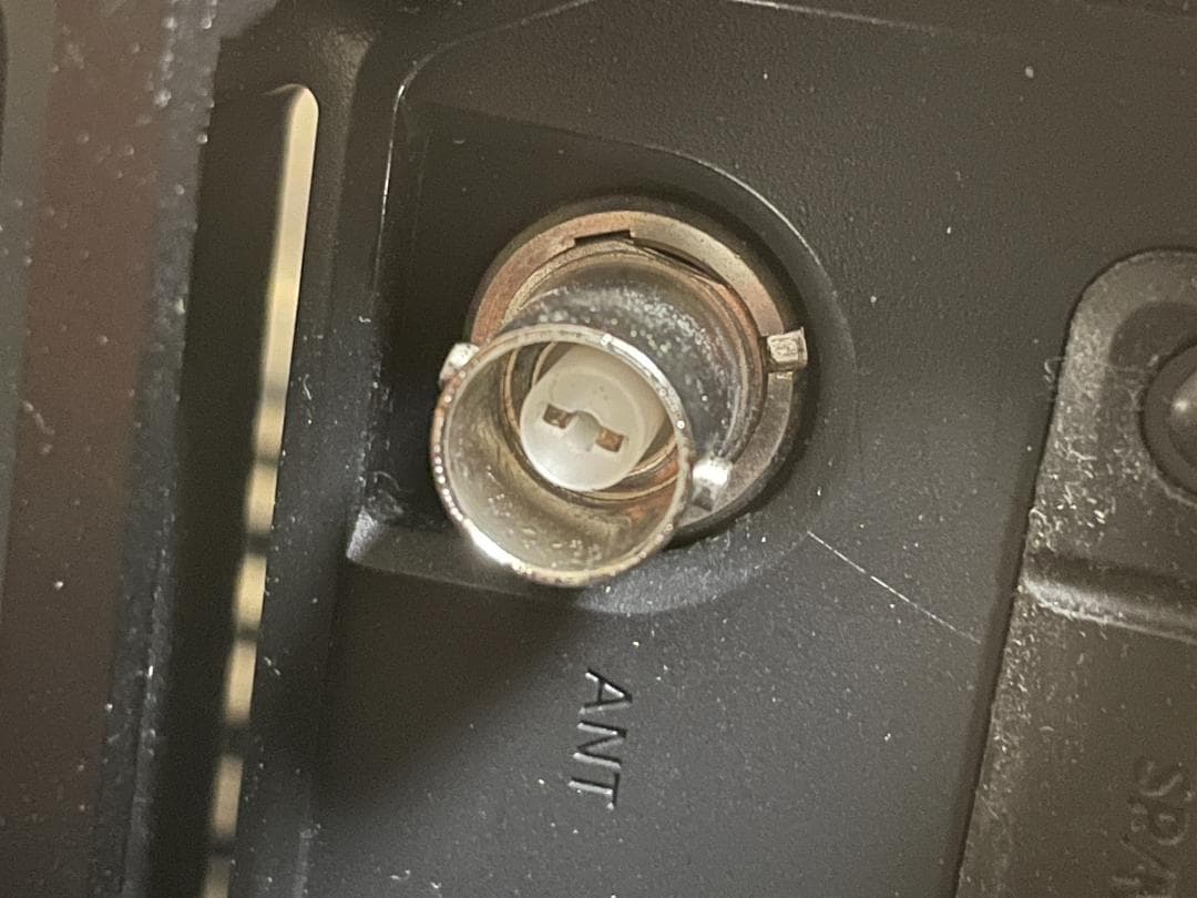 【美品】ICOM IC-705 + WINDCAMPケージ