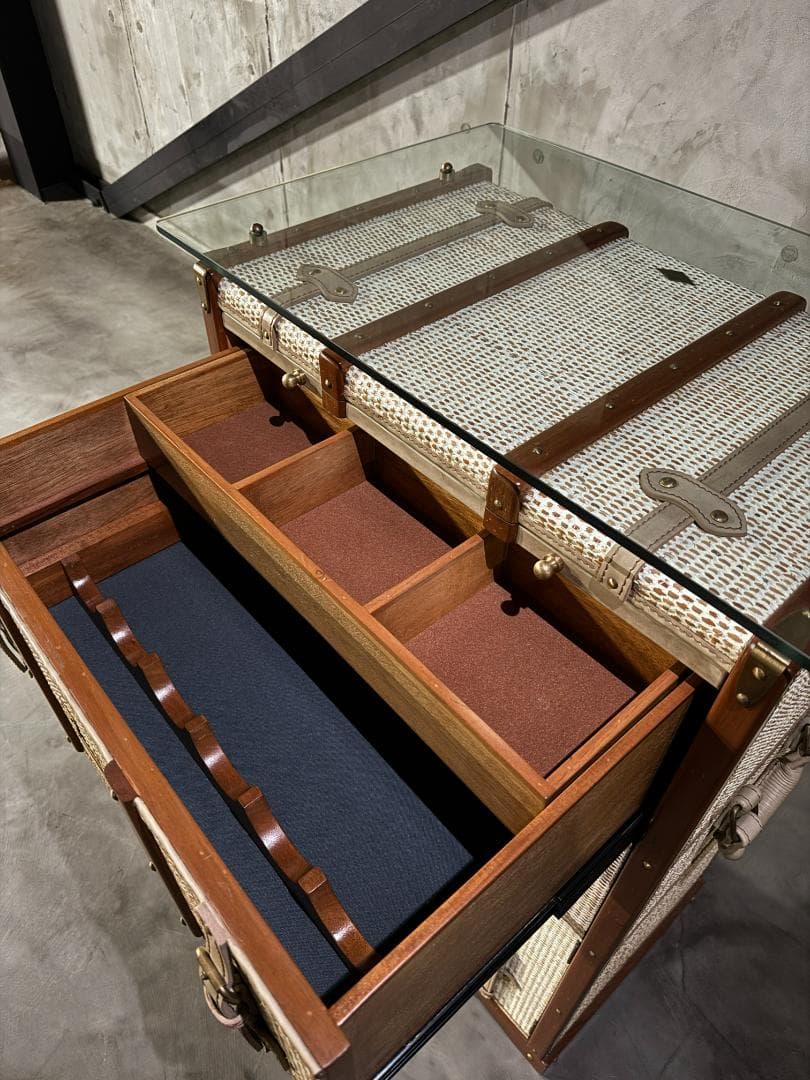 PRIZMIC & BRILL BAR TRUNK　バーカウンター