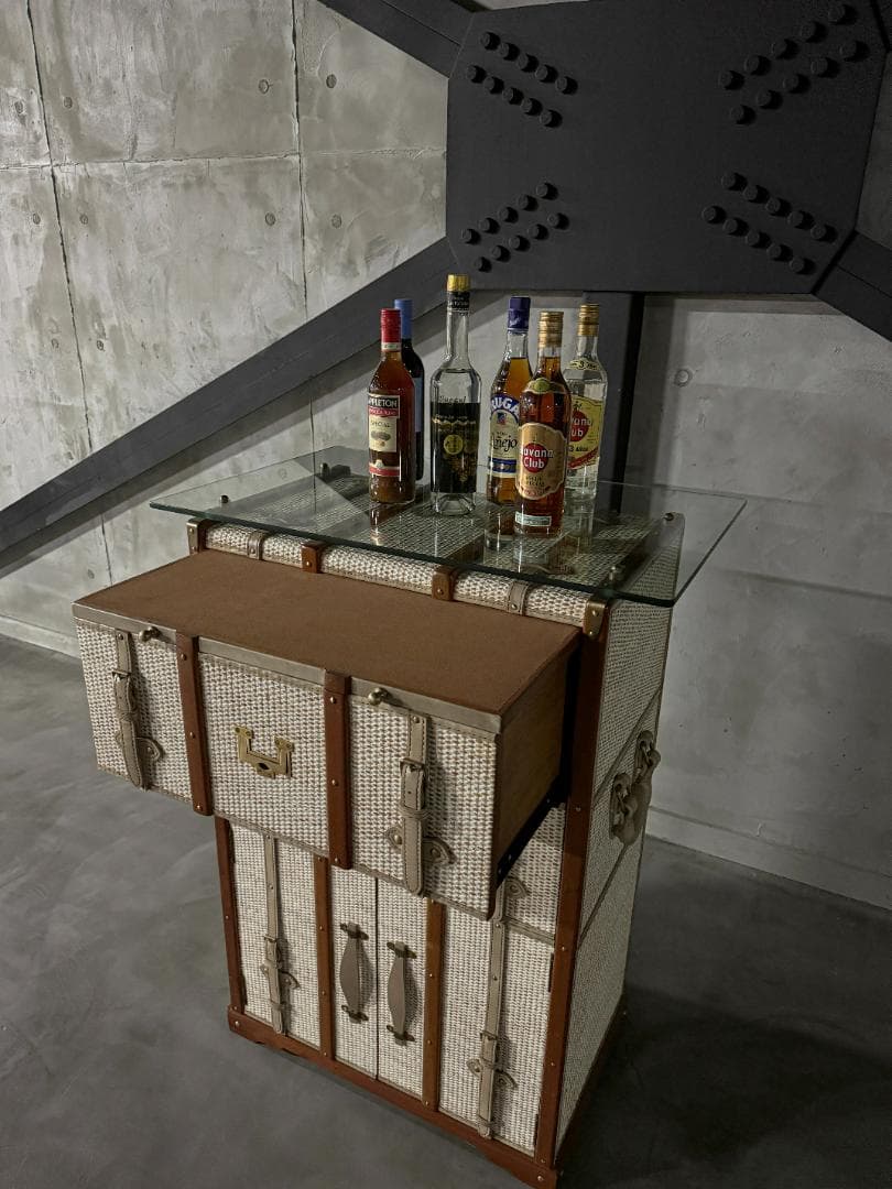 PRIZMIC & BRILL BAR TRUNK　バーカウンター