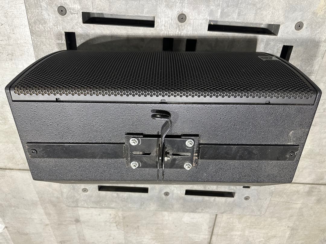 スピーカー・ウーファー Martin Audio Blackline X15