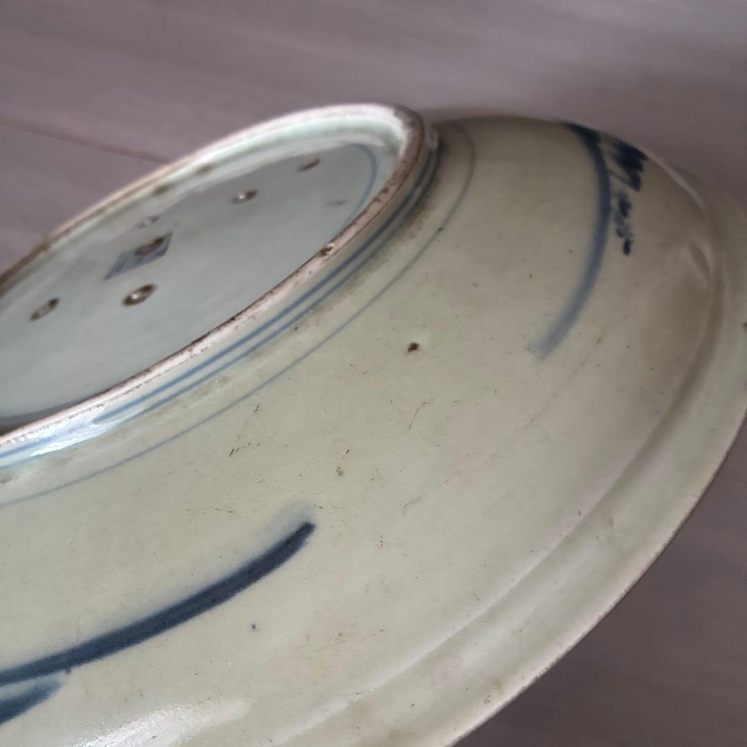 染付大皿　菊蝶文　大皿 飾皿 約31.5cm 時代物 骨董　尺皿