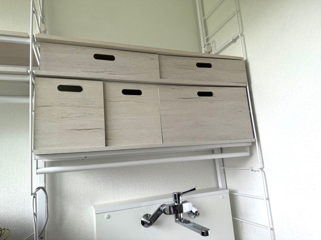 期間限定で値引き中！ニトリ　突っ張り壁面収納　Nポルダセット幅80㎝奥行約26㎝