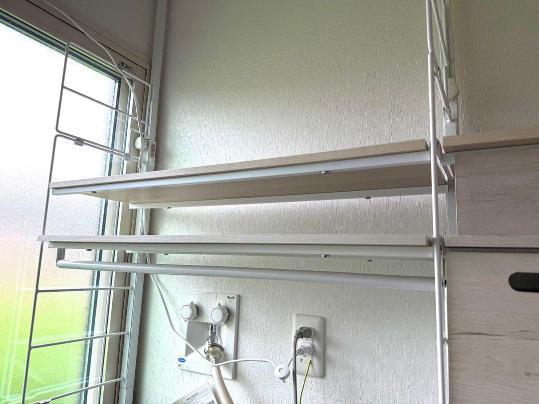 期間限定で値引き中！ニトリ　突っ張り壁面収納　Nポルダセット幅80㎝奥行約26㎝