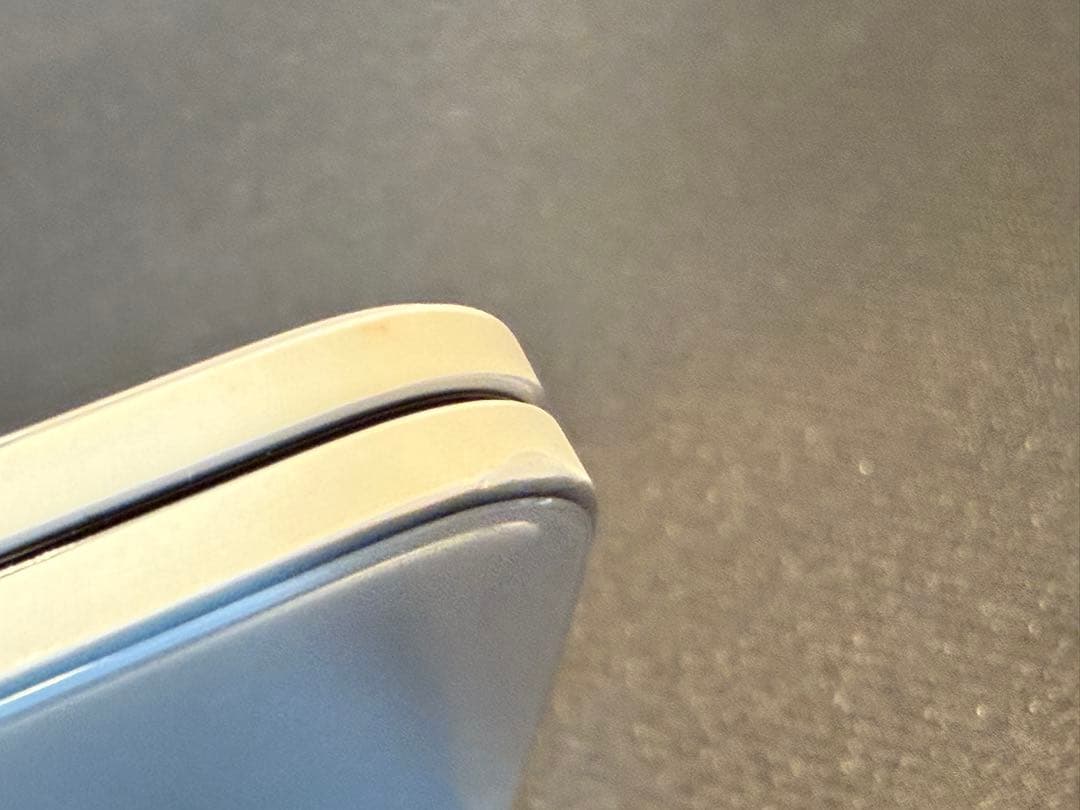 Surface Duo (初代) 箱・付属品有り