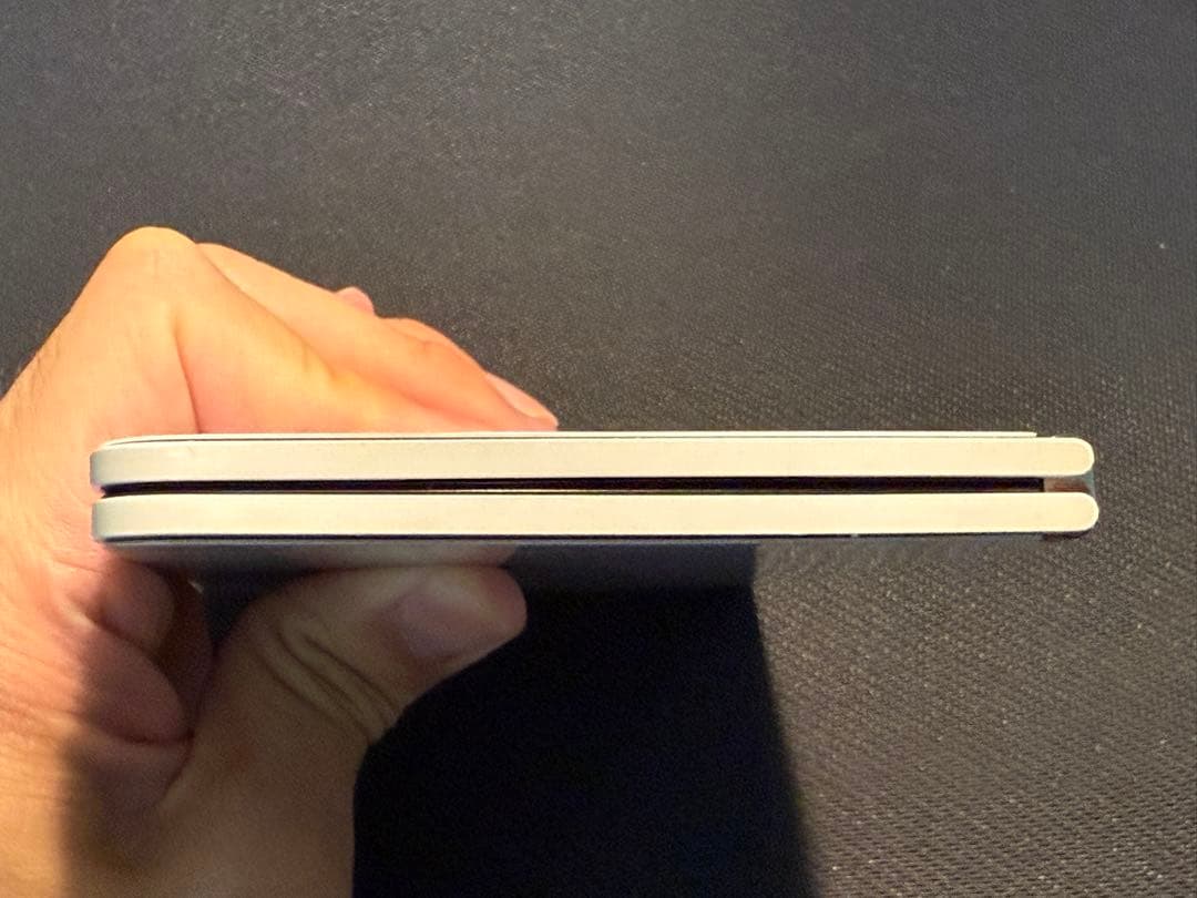 Surface Duo (初代) 箱・付属品有り