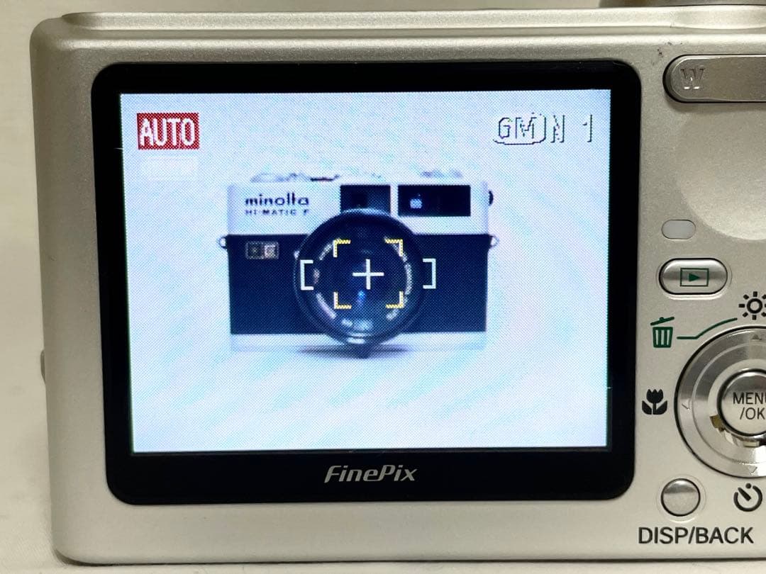 【美品・完動品】　FUJIFILM FinePix F10 シルバー　動作確認済