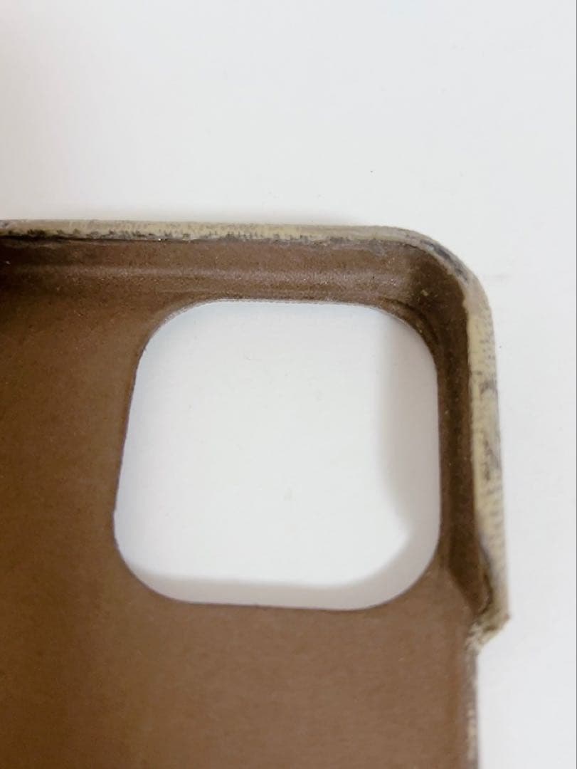 グッチ　GUCCI iPhoneケース　iPhone15Pro GGロゴ